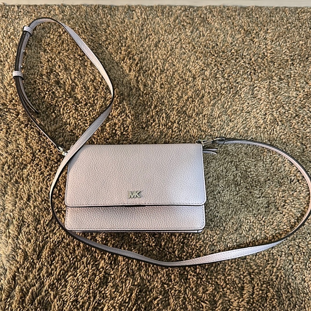 Michael kors lavender crossbody
